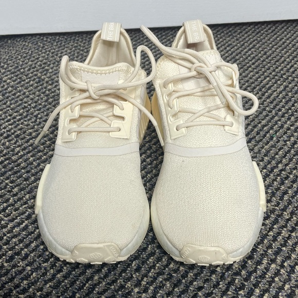 Adidas NMD_R1 Athletic Shoe Wonder White Size 7 (FLAWED SEE CAPTION / PHOTOS) - Picture 4 of 15